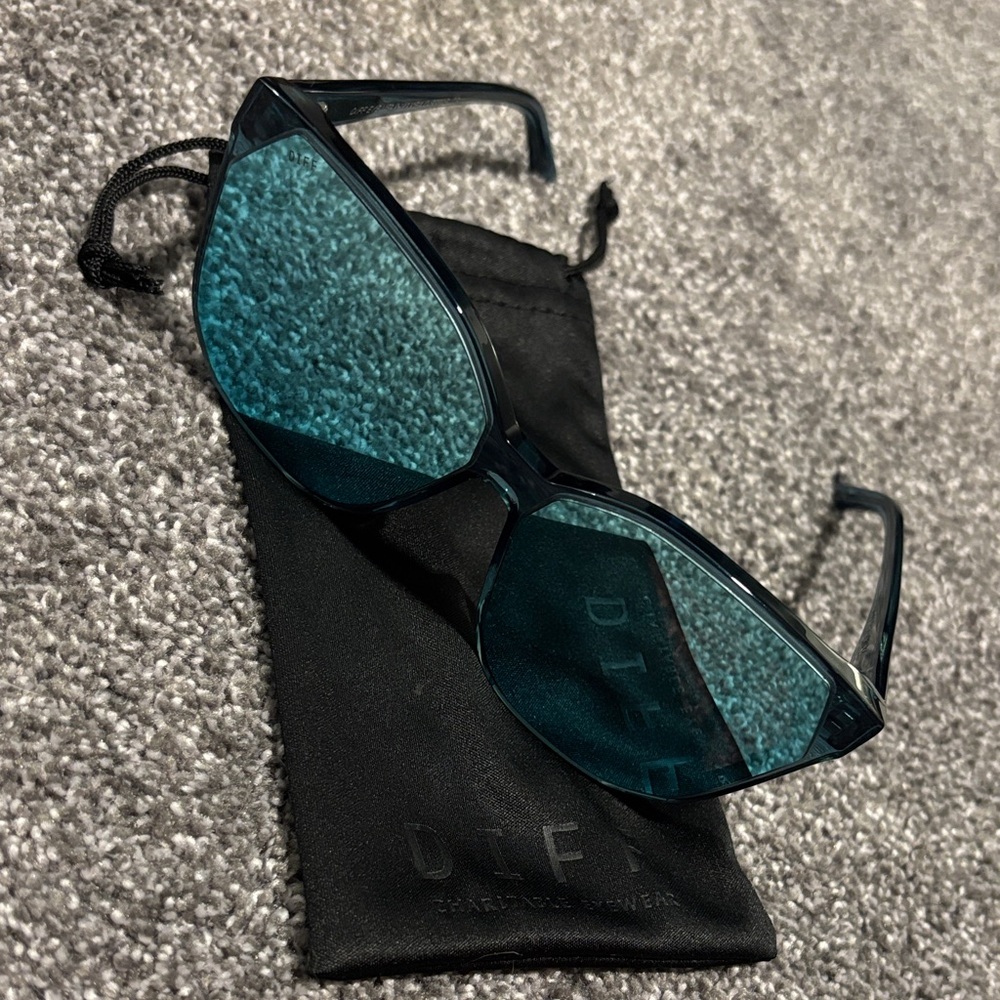 Diff Gia Blue Mirrored Sunglasses - image 2